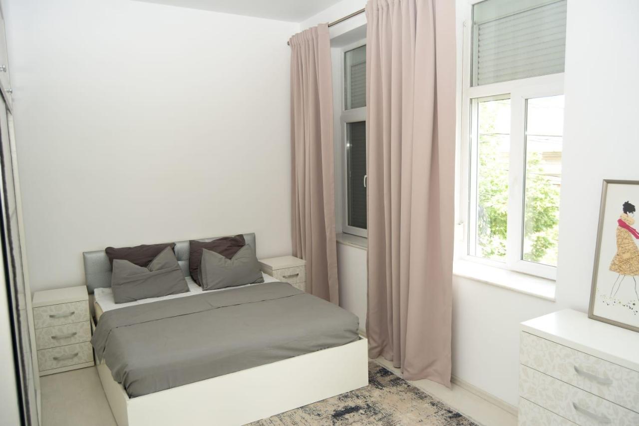 Cozzy Inn City Centre كونستانتا المظهر الخارجي الصورة